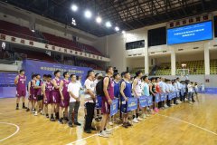 渝中：21支篮球队齐聚 点燃全民健身热情